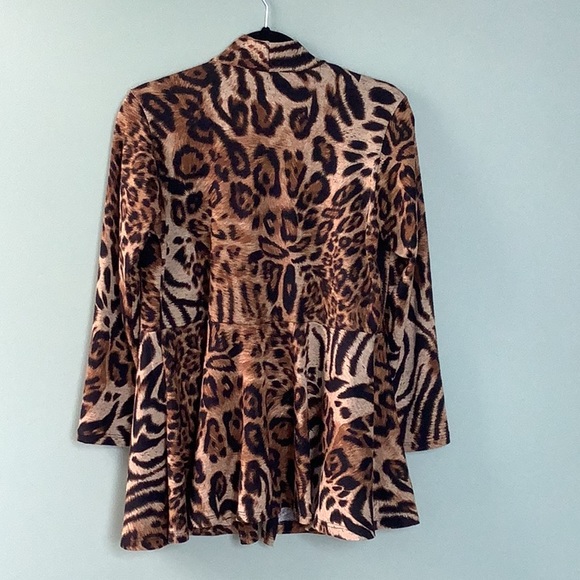 Animal print open cardigan size small-med. - Picture 4 of 5